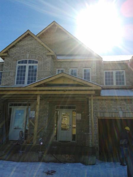 BRADFORD! BRAND NEW 3BED TOWNHOME! READY FOR MAY 1ST OCCUPANCY