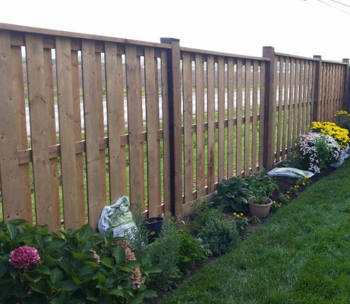 ROB'S POST HOLES AND FENCE INSTALLATION