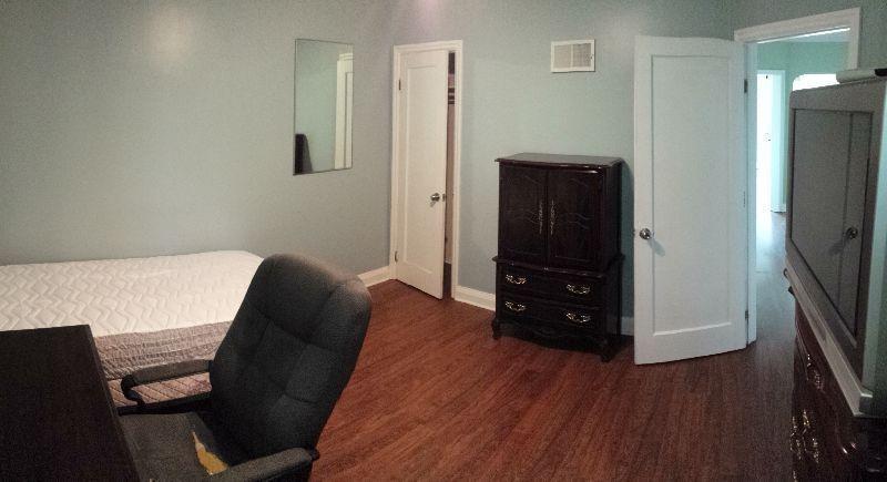 Furnished Bedroom - Responsible Male Student /Young Professional