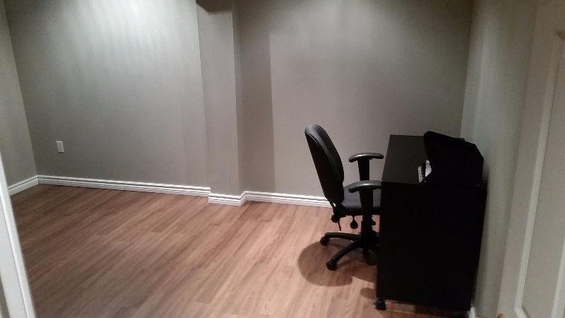 Furnished room for rent Haynes Court on Niagara on the Green