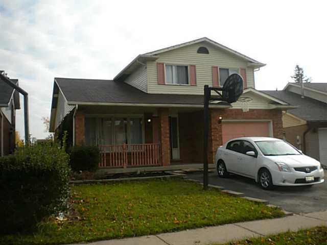 Large 3 Bed, 2 Bath, 2 Kitchens...Rent as a group & save