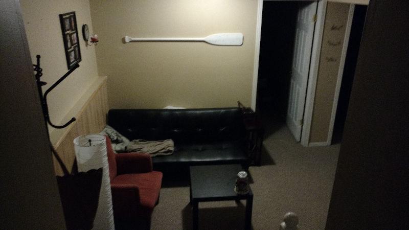 Room for rent near Niagara College (FEMALE ONLY)