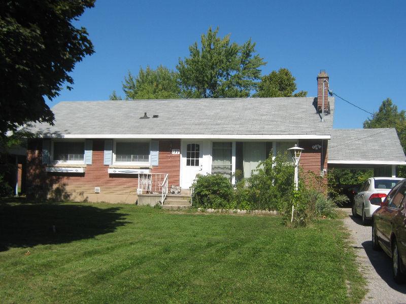 Student house halfway between Brock and the Pen Centre