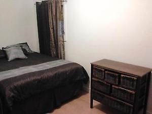 ROOM for rent to FEMALE , located in KIRKLAND LAKE area