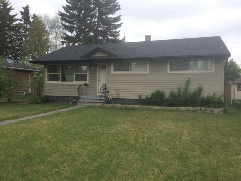 2 bedroom basement in spruce cliff. Close in