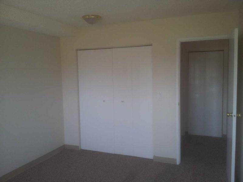 2 Bedroom - FREE Rent for May - Cornett on the Park