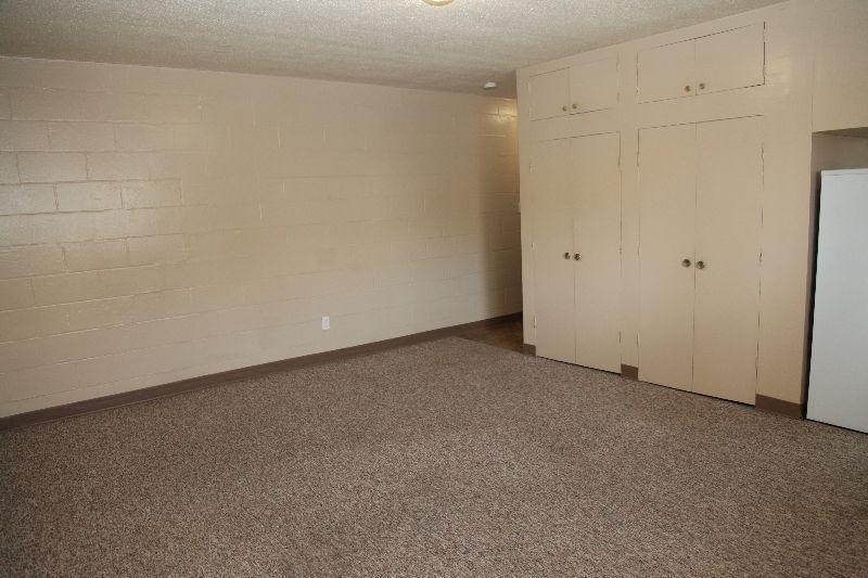 Bachelor Unit Avail Today in Downtown Area