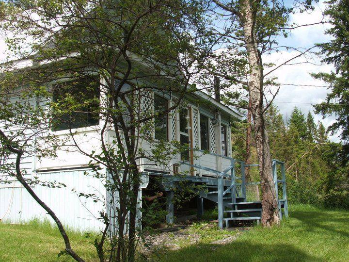 older home on 1 &1/3 acres for sale Buffalo Creek, BC
