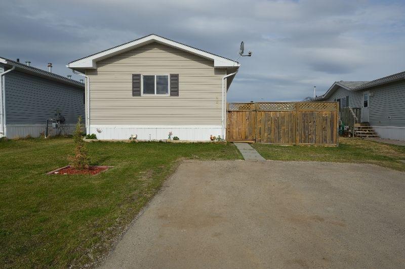 Well Kept 1520 sq ft, 4 bed, 2 bath Home with 12x12 Shed