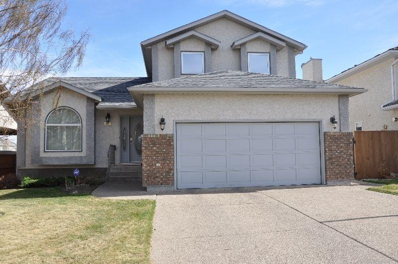 beautiful family home in Ridgewood