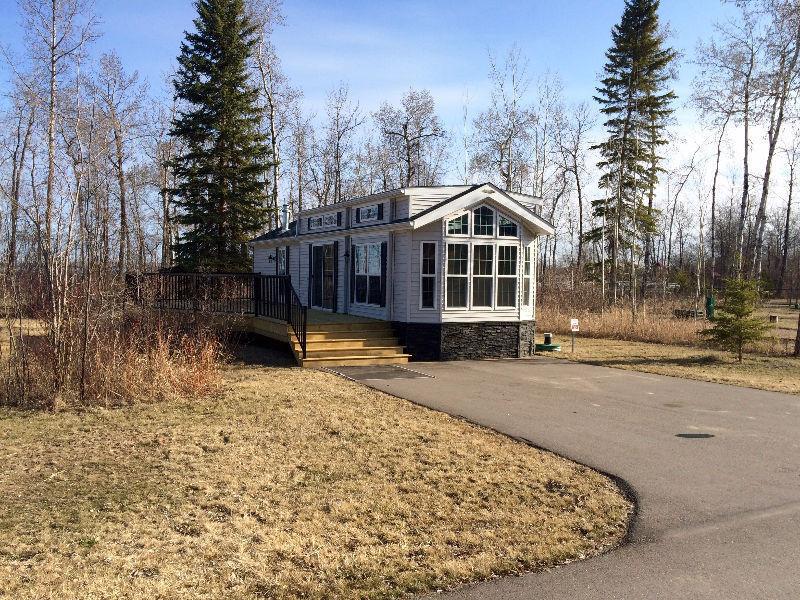 Deeded Lake lot with Park Model on Moose lake