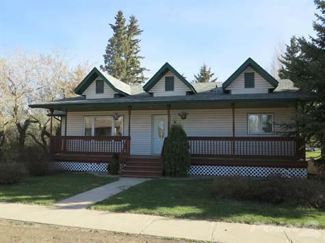 Homes for Sale in Maidstone, Saskatchewan $319,500