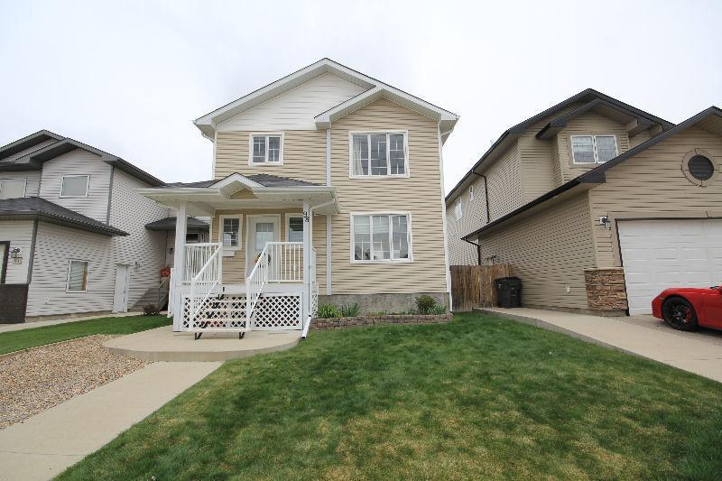 Move in ready Two Storey in Saamis Heights