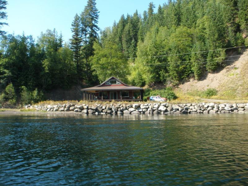 Quesnel Lakefront acreage and House