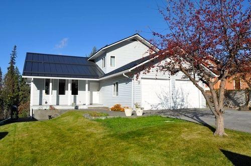 This custom build delight is an unexpected four level split