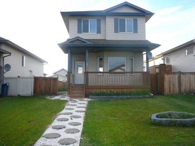 Single Home with Fenced Yard Close to Eastlink Centre Jun 1