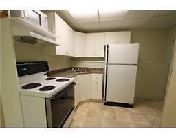 2 Bedroom Basement - West Side - Util Incl - Avail June 1