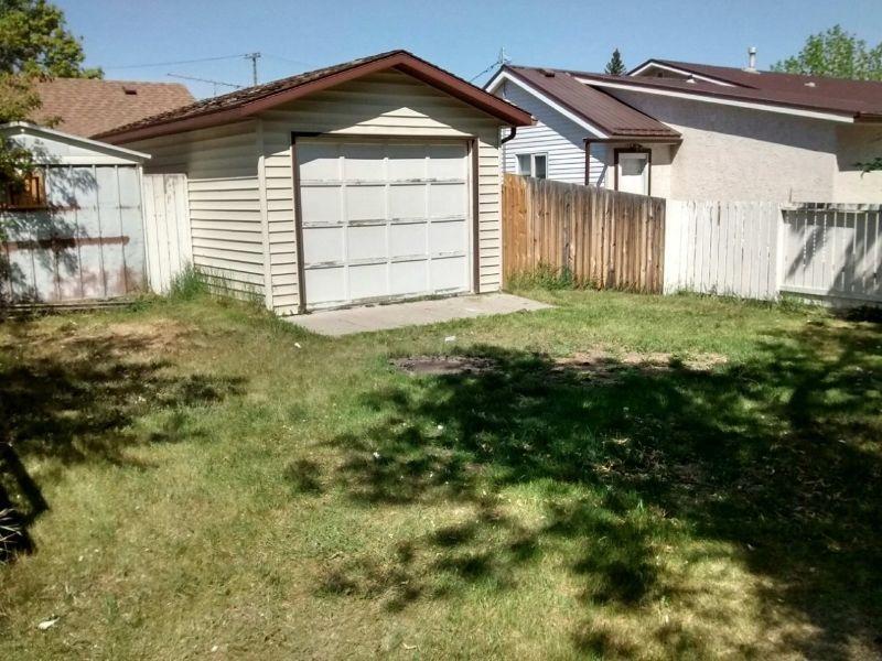 Cute and Cozy little home for rent in Fort MacLeod