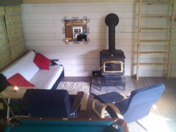 Rustic, bachelor style cabin FOR RENT IN CROWSNEST PASS, AB