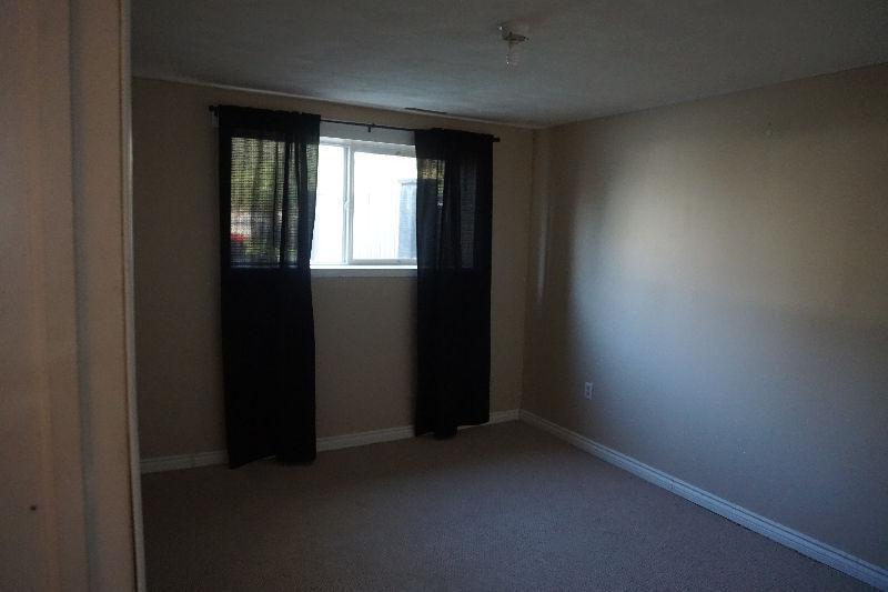 one bedroom suite for rent in stettler(900)