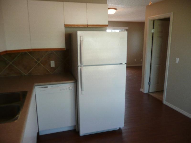 Wow! 3B, Great Area, Large, Clean , & Cheap Rent