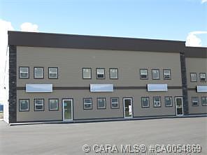 CONVENIENT HIGHWAY 2 ACCESS!