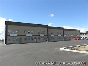 CONVENIENT HIGHWAY 2 ACCESS!