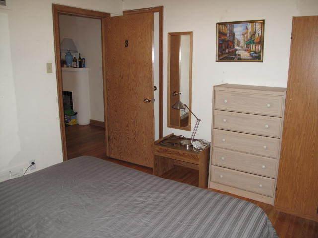 Furnished bedroom for couple in , $795. June1st