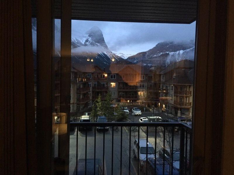 Room for rent in Canmore