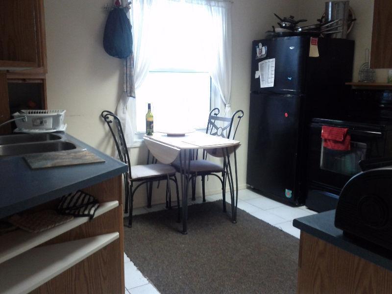 Large room. Includes Utilities. Close to UofA, LRT, Sougate