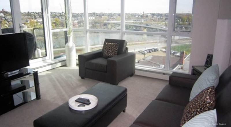 Fully Furnished Weekly & Monthly Rental in Downtown- Great Views