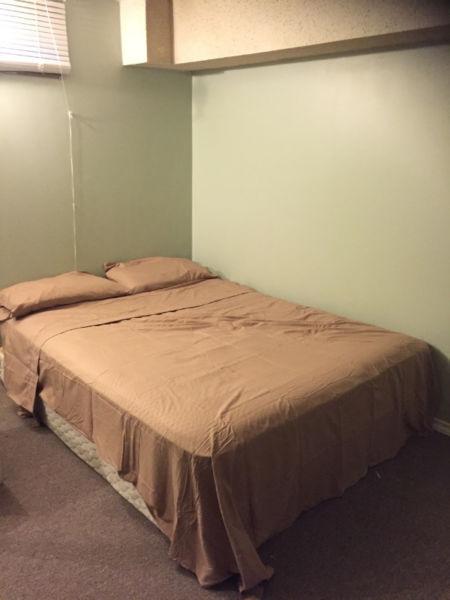 ROOM FOR RENT WEEKLY