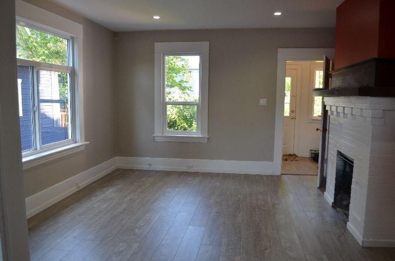 Executive 1 Bdr Suite in Kits / Pt. Grey Border - Location