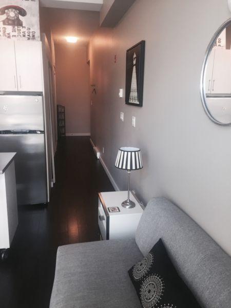 Ultra modern one bed in great location downtown available Today