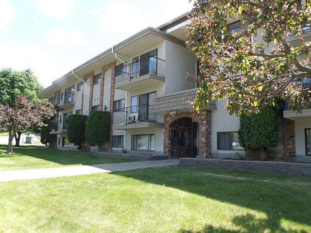 Hillsview Apartments - 2 Bedroom Apartment for Rent