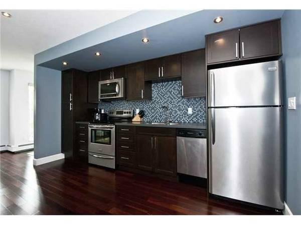$1450 / 2br - 1100ft2 - 2 BEDROOM South Burnaby