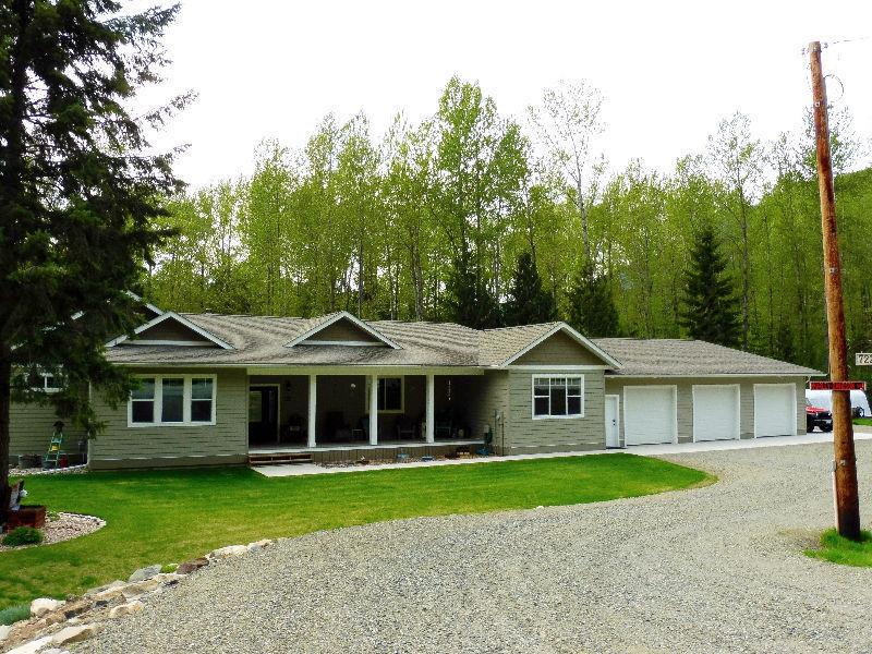 CUSTOM RANCH STYLE HOME ON FABULOUS ACREAGE IN RURAL BC