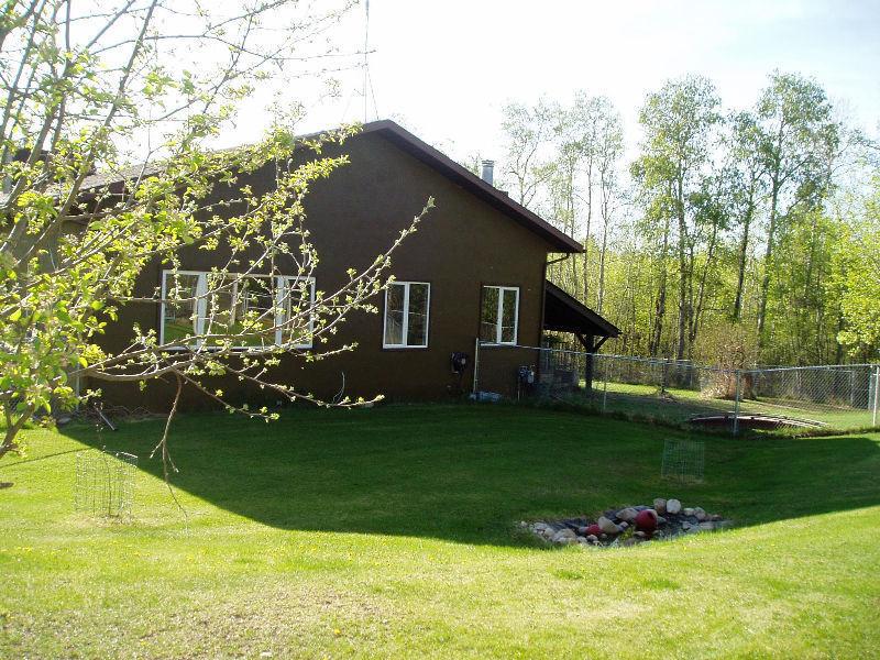Privacy Treed Adrossan Ab 9.11 A 5000 sq Home Pristine Beauty!