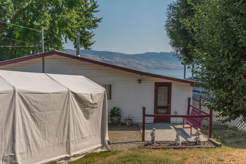 34 Louies Lane,  - Live on Okanagan Lake!