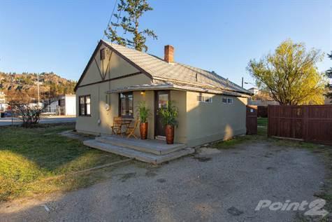 Homes for Sale in Glenmore, Kelowna,  $374,900
