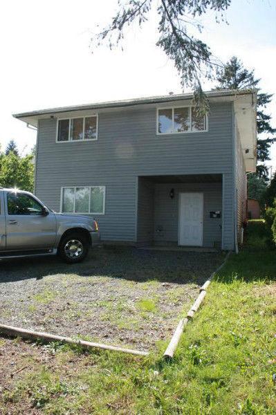 3 Bedroom House - One block from VIU