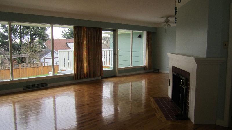 Beautiful and Bright!! upper floor character home for rent