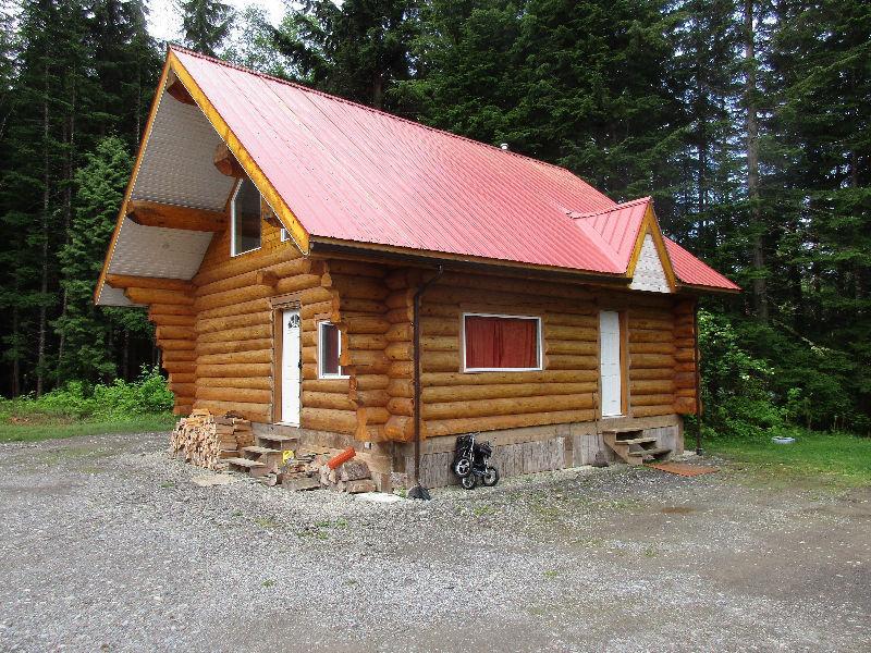 Beautiful small log home for rent starting July 01/2016