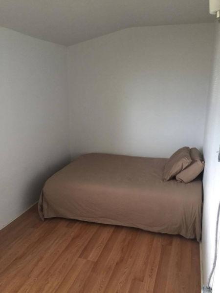 Cozy Room For rent (2mins to Joyce Station)