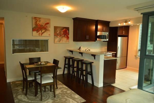 Room Available in Beautiful Downtown Condo w/ Ocean Views