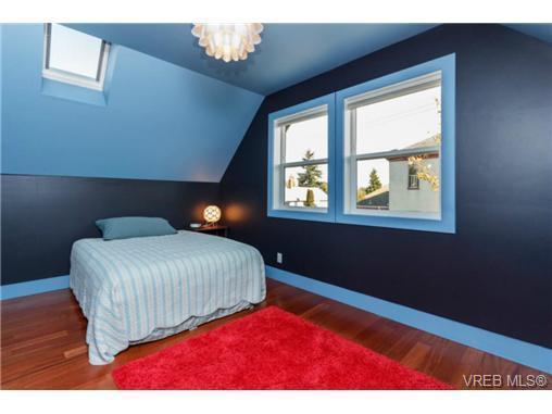 Monthly Room Rental in New and Modern Fernwood House