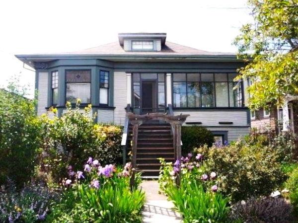 SUBLET - June 16 - August 5 - 2 Rm. Apt. in Character House