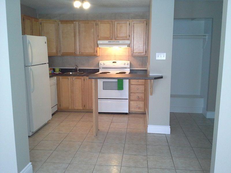 1 BDRM from $695 @ Skating CT near UNB