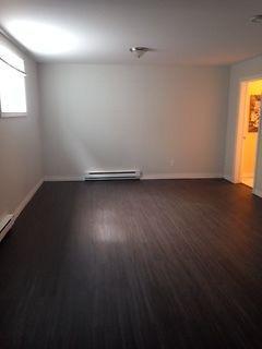 1 bedroom apt-$900 everything included!! Spacious!-Available now
