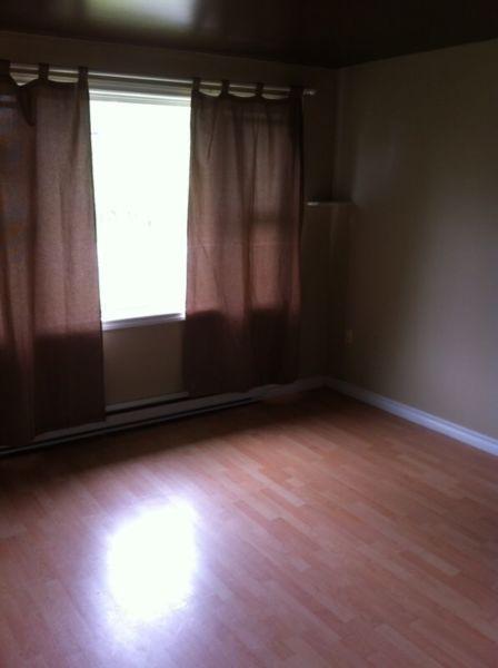 2 BR in Centreville